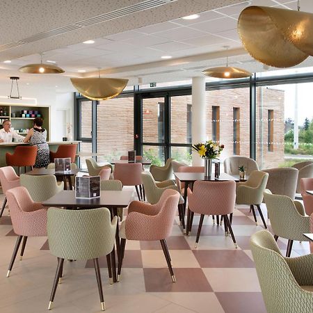Le Criterium Aparthotel Ecouflant Екстериор снимка