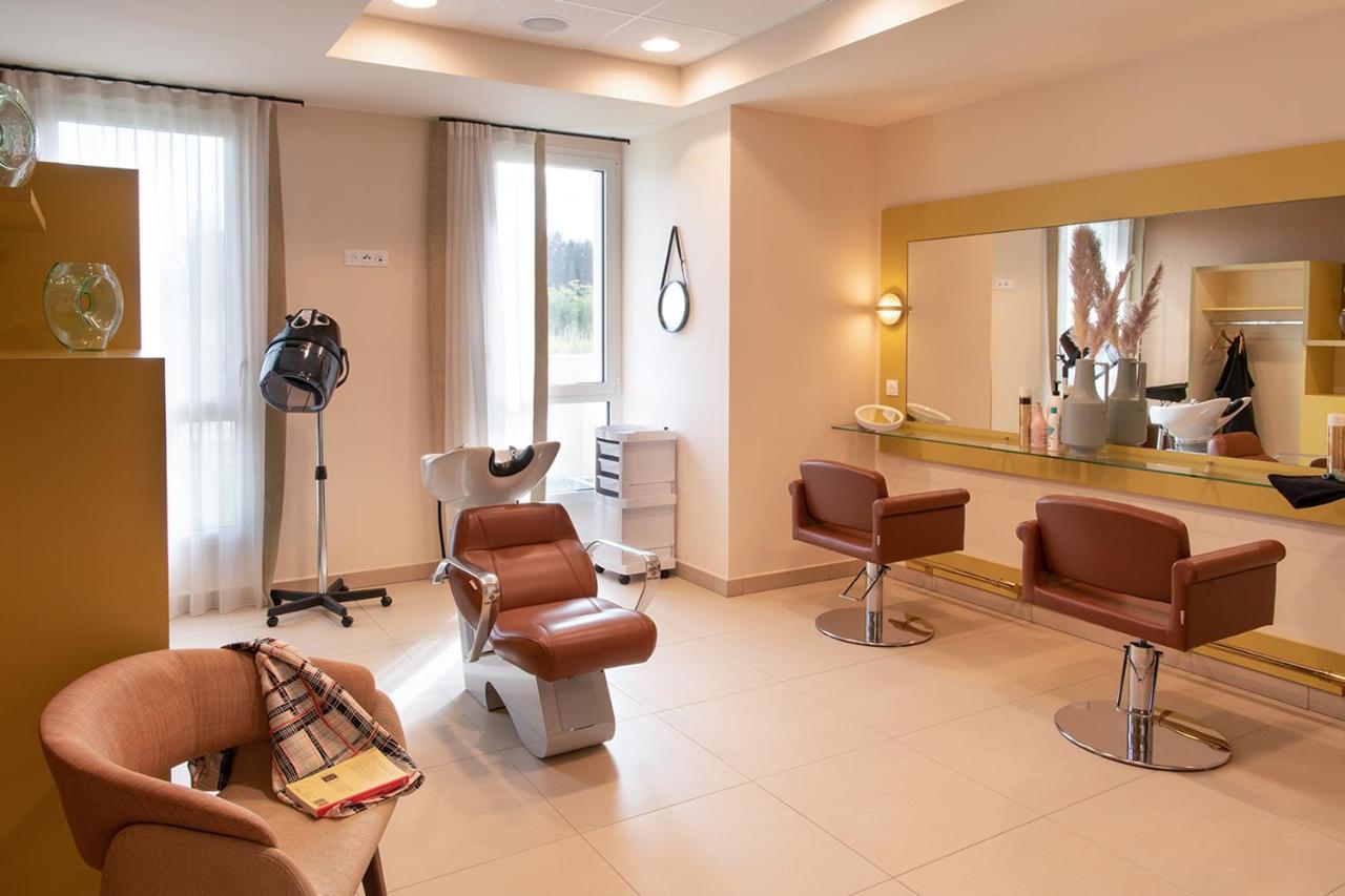 Le Criterium Aparthotel Ecouflant Екстериор снимка